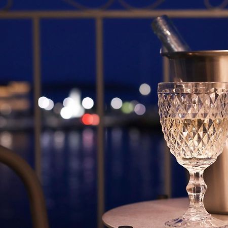 Emilia Suites Ermoupoli Bagian luar foto