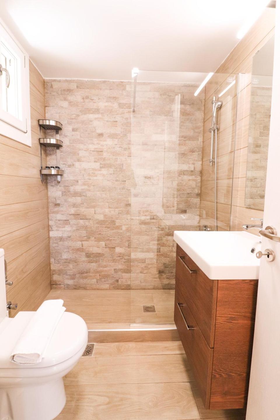 Emilia Suites Ermoupoli Bagian luar foto