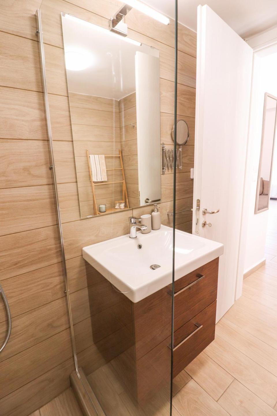 Emilia Suites Ermoupoli Bagian luar foto